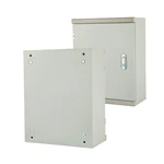 صندوق تقاطع مع مقابس دخول الكابلات المقاومة للماء