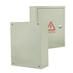 صندوق كهربائي مع فتحة تسمية لمعرف الدائرة